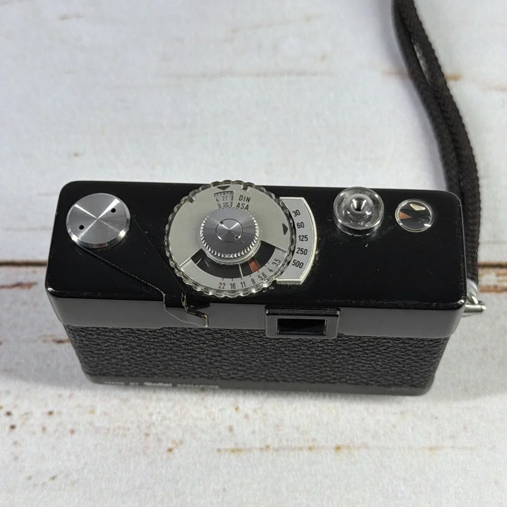 Vintage Rollei B35 35mm Compact Film Camera Carl Zeiss Black Used